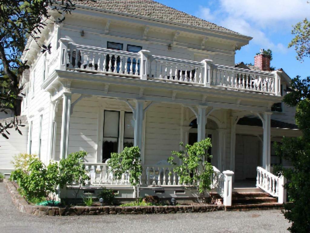 Inn At Salvestrin 圣海伦娜 外观 照片